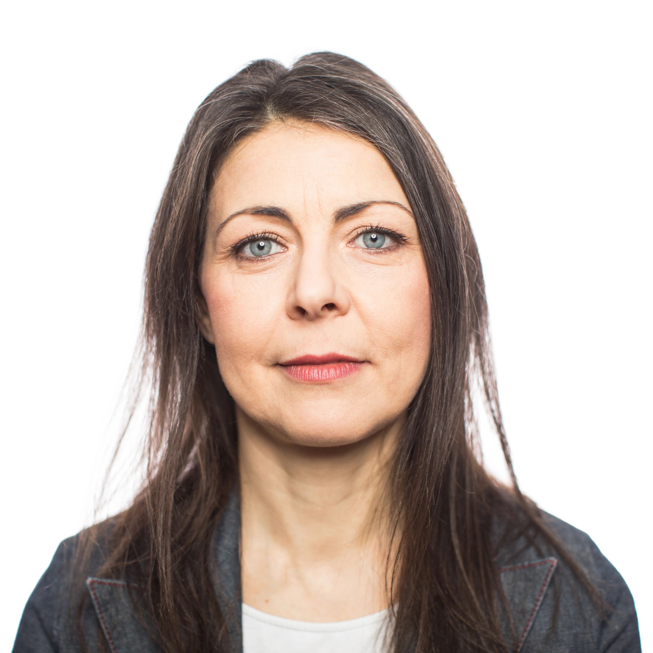 Smiling woman portrait in natural light